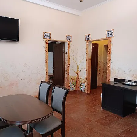 Na Dobu Szálloda Lviv