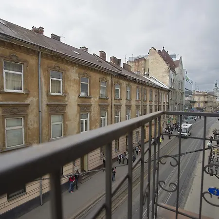 Szálloda Na Dobu Lviv